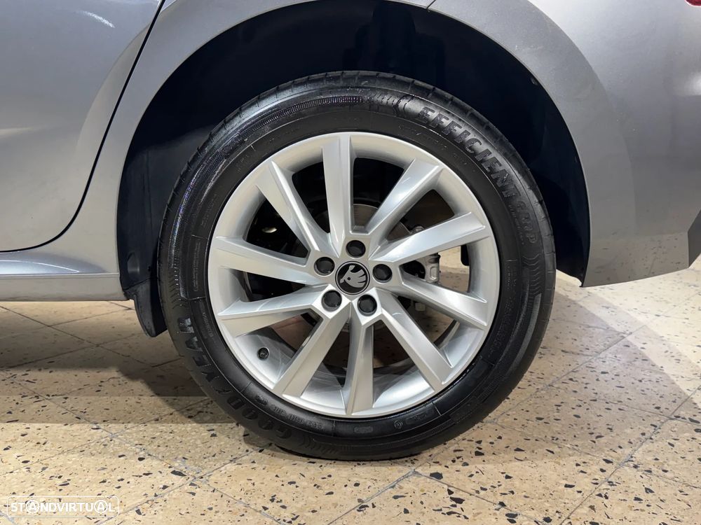 Skoda Kamiq 1.0 TSI Style DSG - 9