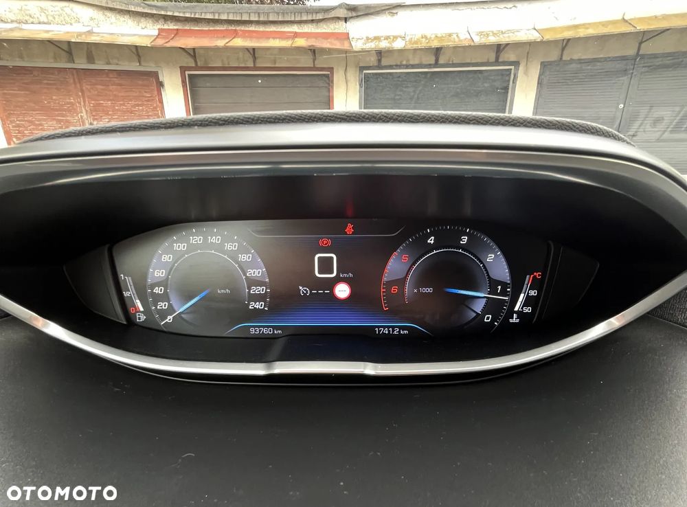 Peugeot 3008 1.5 BlueHDi Active S&S - 12