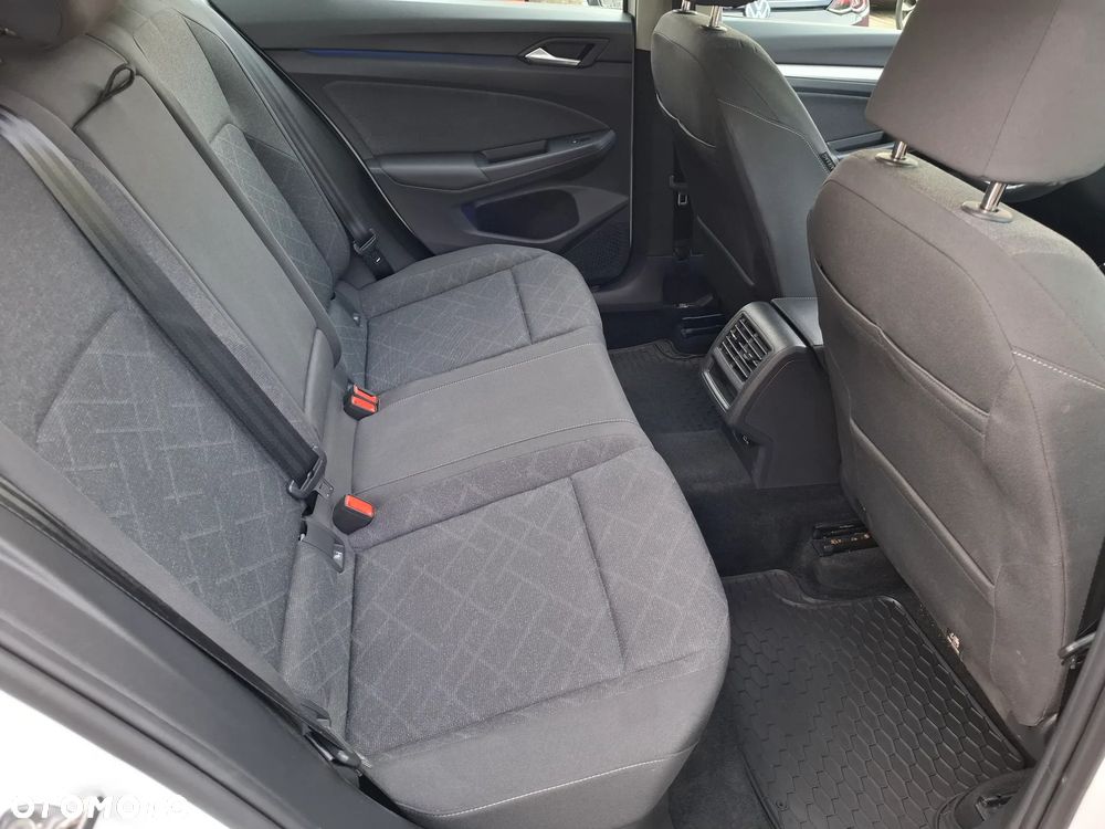 Volkswagen Golf 1.5 TSI EVO Life - 27