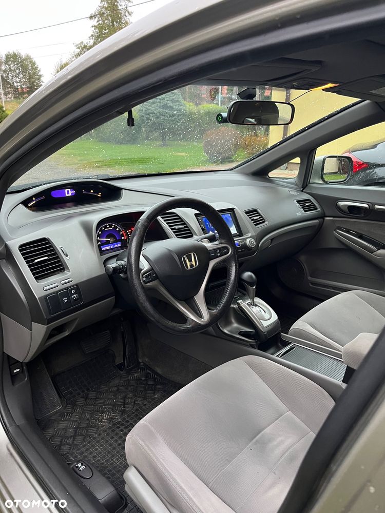 Honda Civic 1.8 Executive - 13