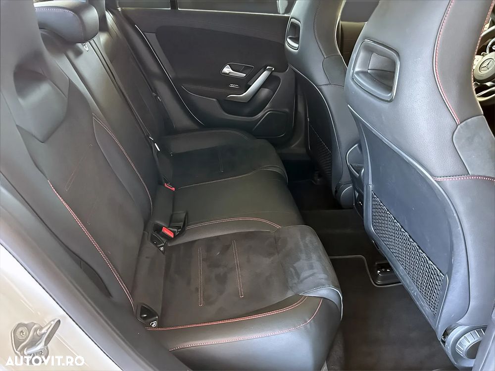 Mercedes-Benz CLA 220 d 8G-DCT AMG Line - 10