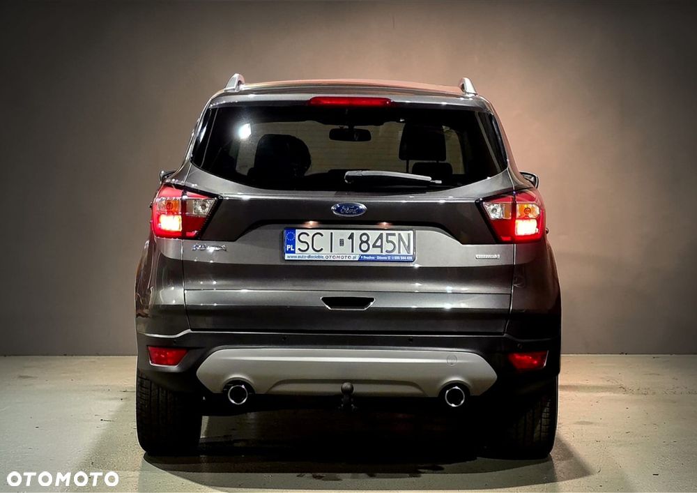 Ford Kuga - 24