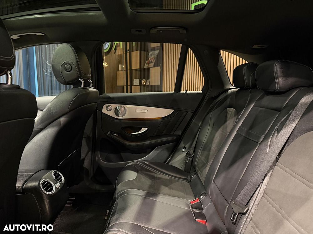 Mercedes-Benz GLC AMG 63 S 4MATIC+ AMG Speedshift MCT 9G - 33
