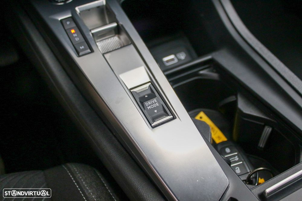 Peugeot 308 PureTech 130 EAT8 Active Pack - 26