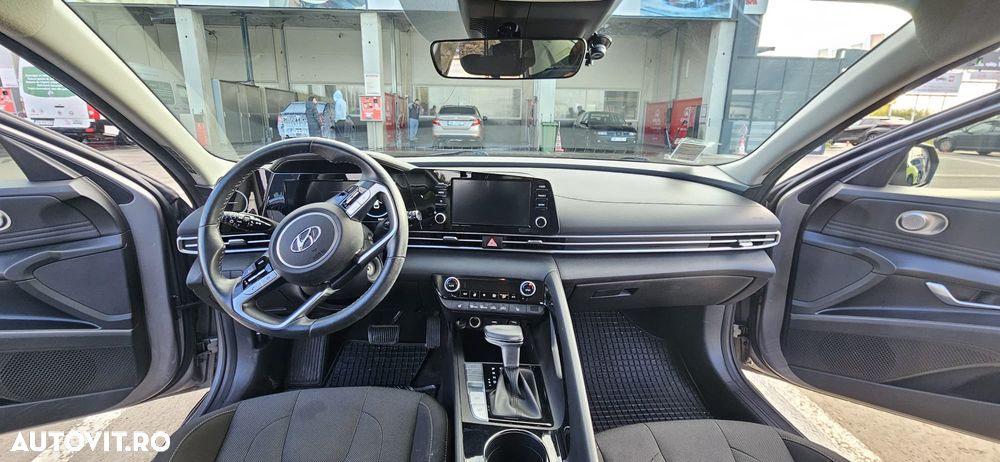 Hyundai Elantra 1.6 l 123 CP CVT Highway - 2