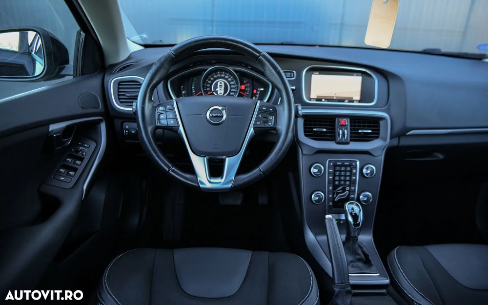 Volvo V40 T2 Geartronic - 23