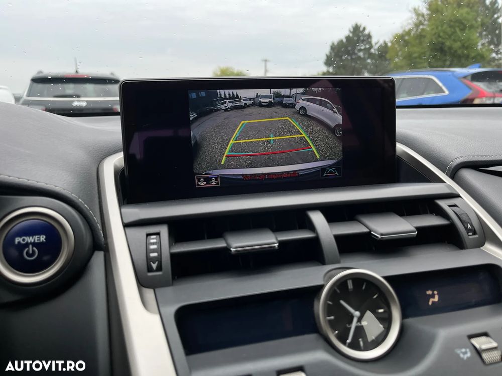 Lexus Seria NX 300h AWD Business - 13