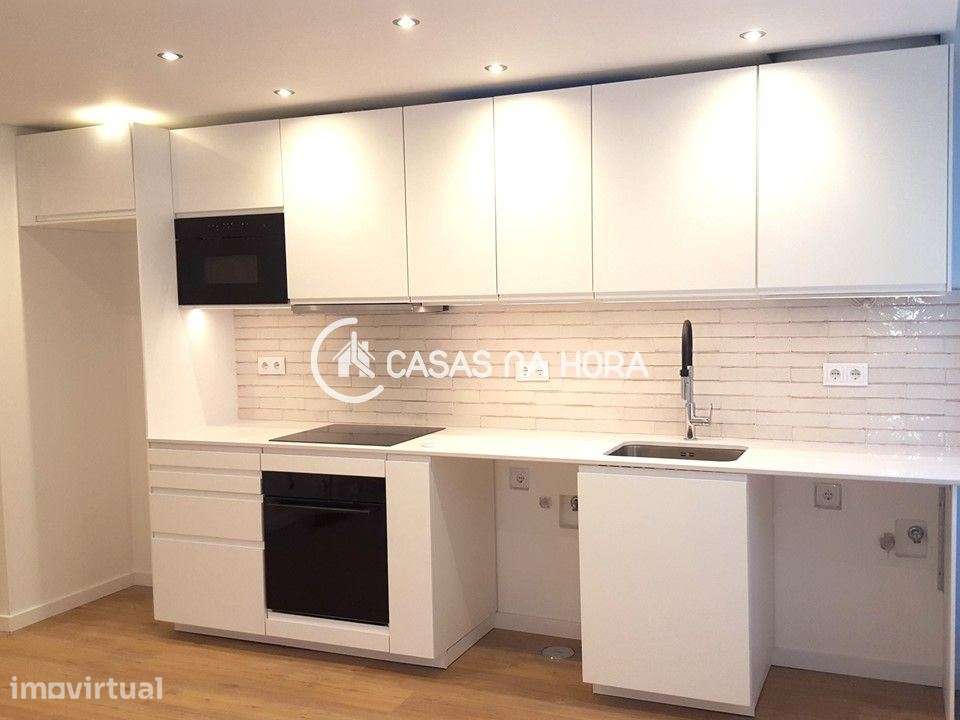 Setúbal, Bairro do liceu, T3 renovado e semi-equipado. - Grande imagem: 3/22