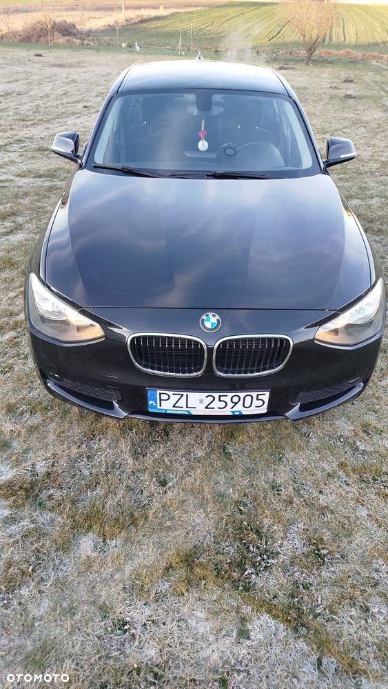 BMW Seria 1 114i - 12