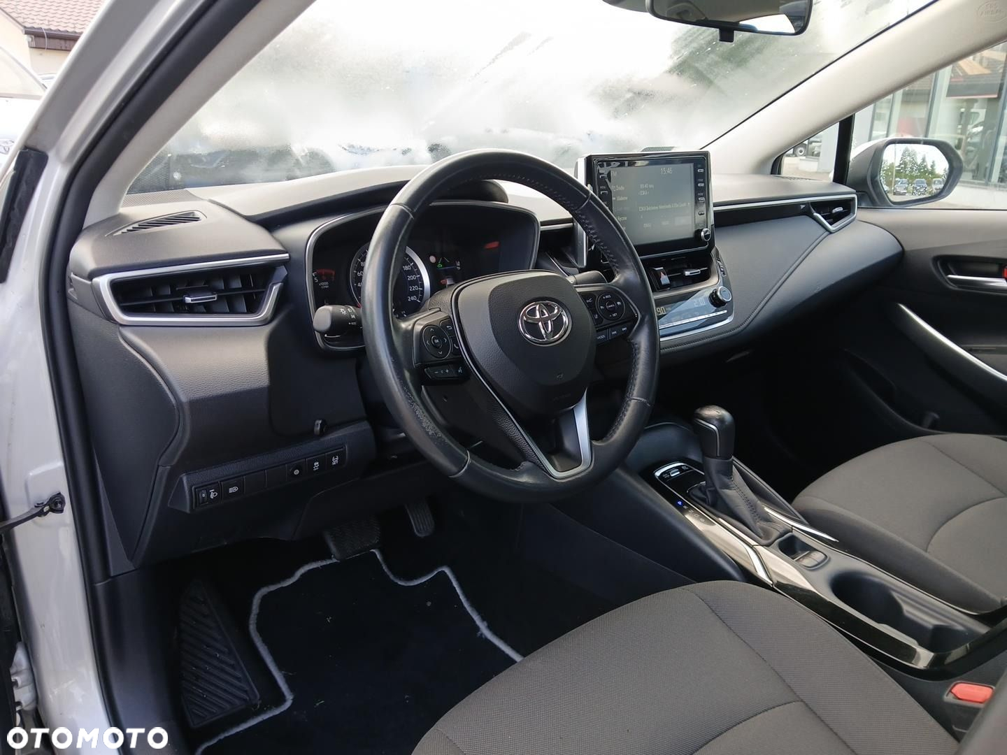Toyota Corolla 1.8 Hybrid Comfort - 16