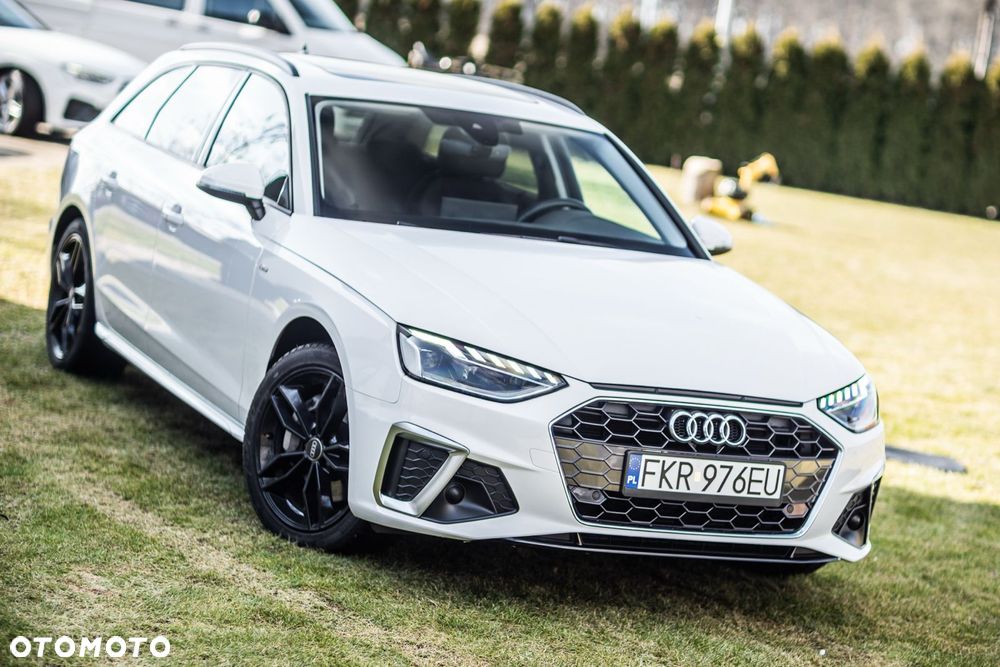 Audi A4 Avant - 11