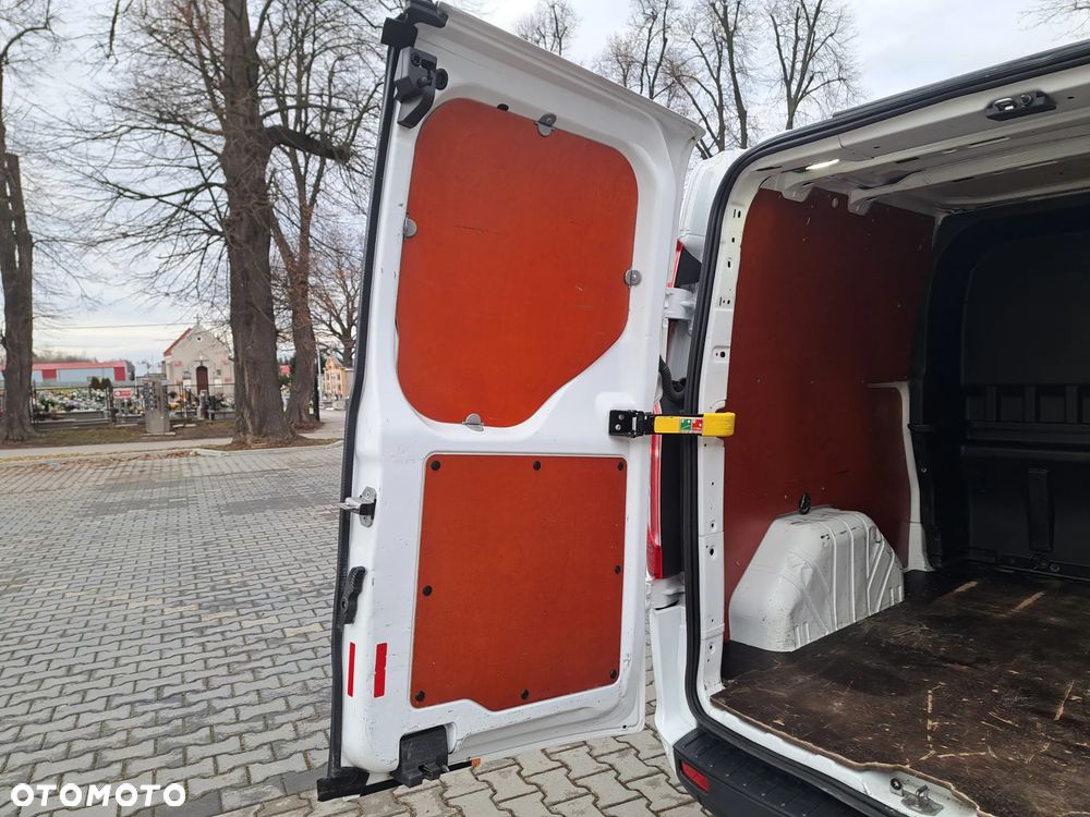 Ford Transit Custom 310 L2H1 Ambiente - 23
