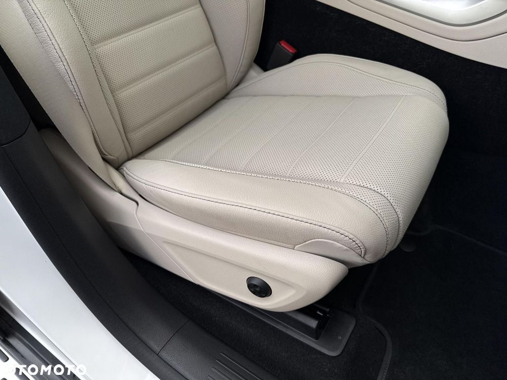 Mercedes-Benz GLE - 25