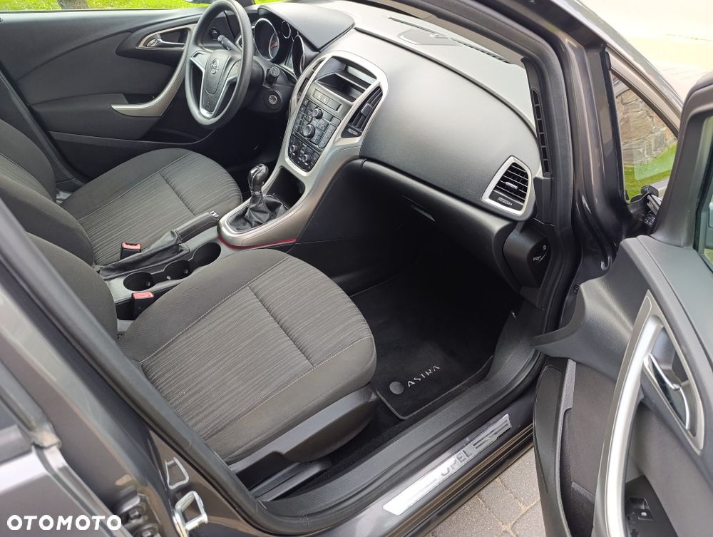 Opel Astra - 8