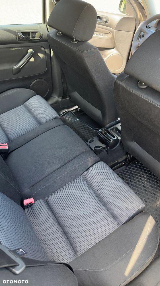 Volkswagen Golf - 4