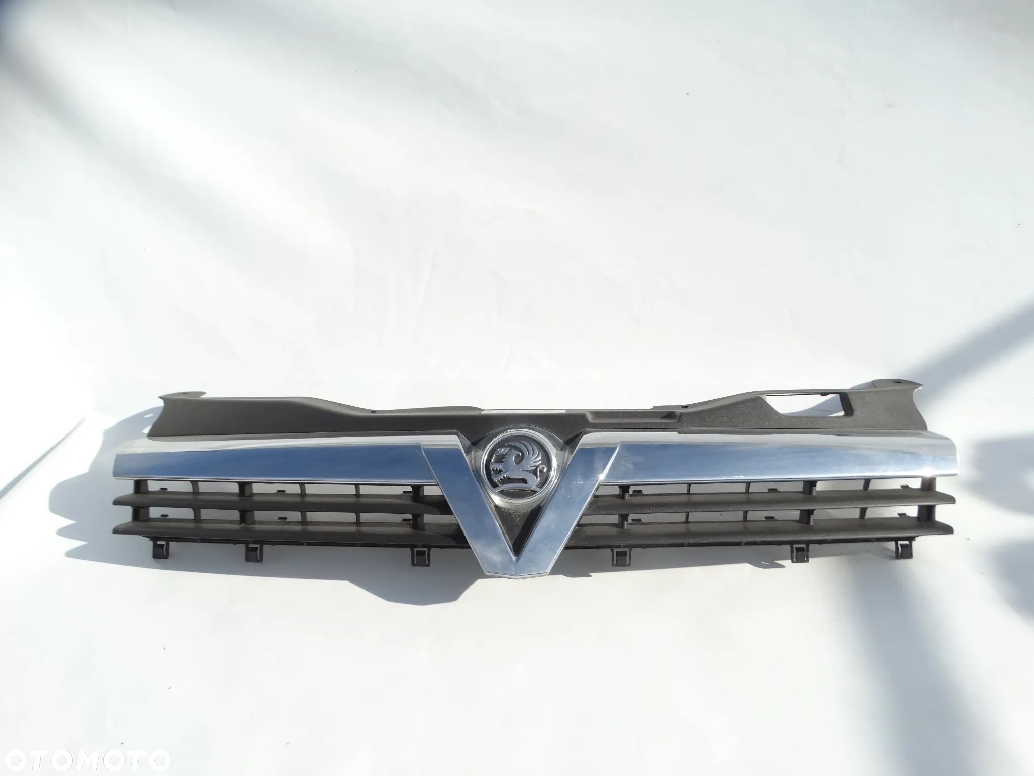 GRILL ATRAPA CHŁODNICY OPEL ASTRA H HB F-VAT - 1