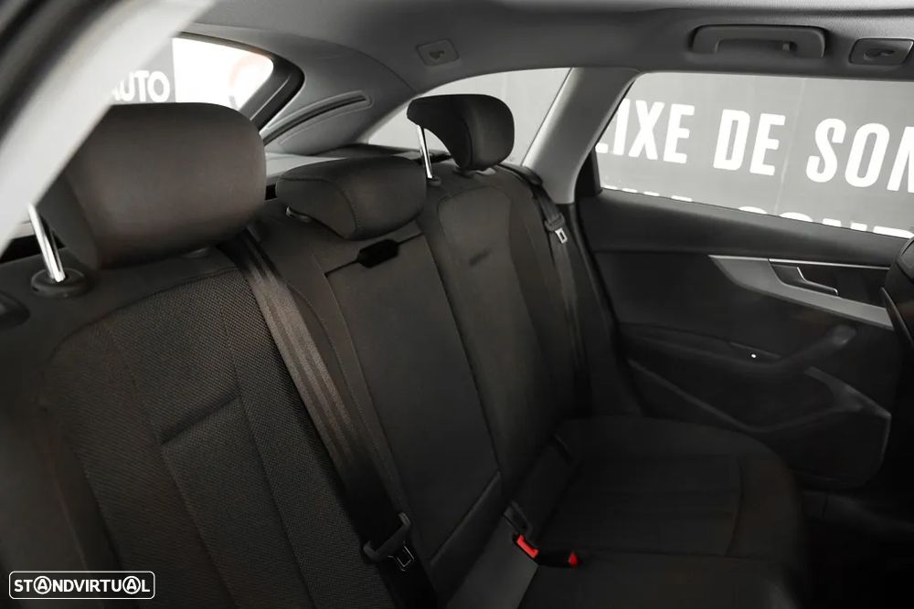 Audi A4 Avant 30 TDI Advanced S tronic - 25