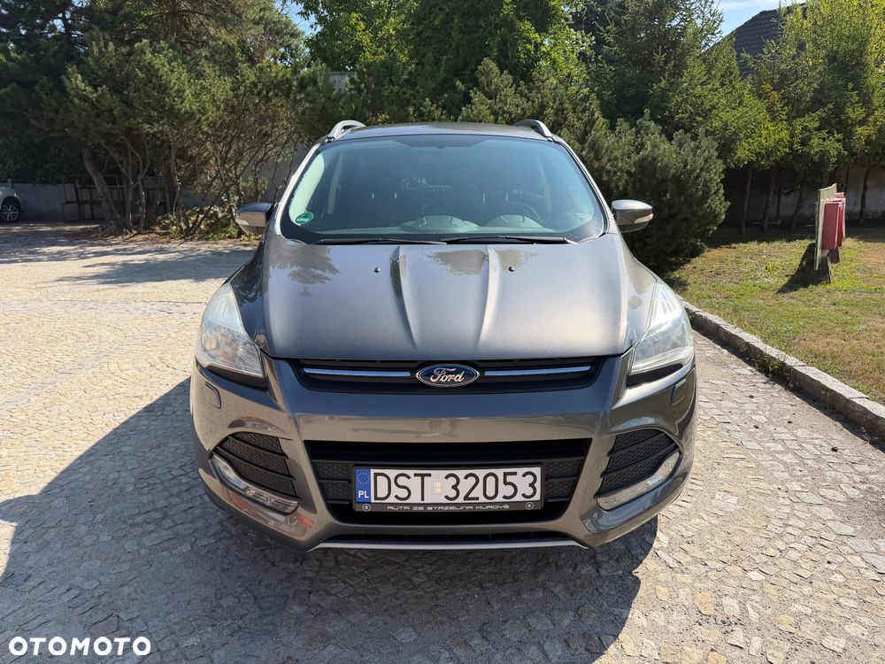 Ford Kuga - 1