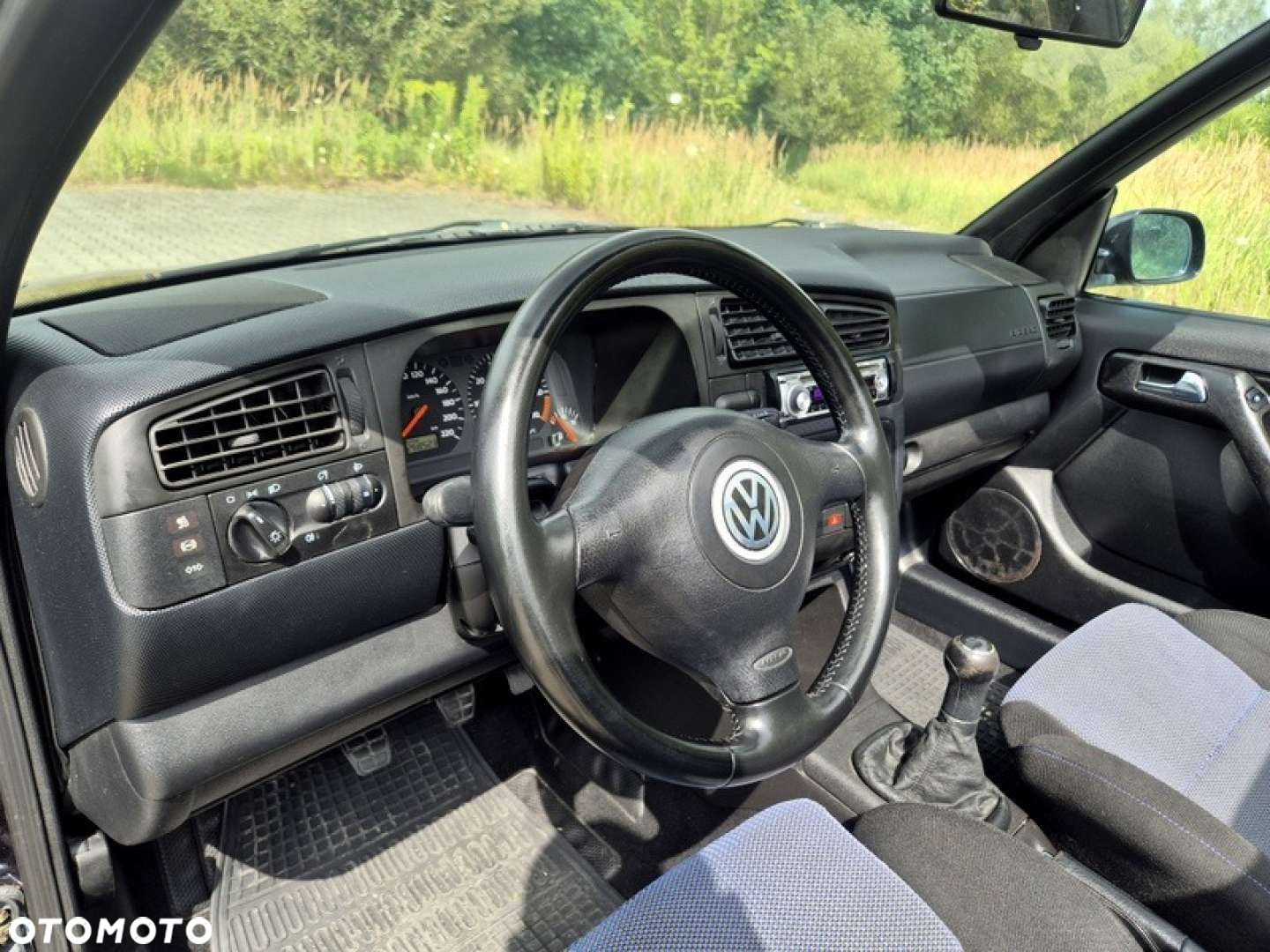 Volkswagen Golf - 15