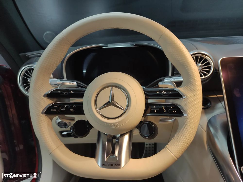 Mercedes-Benz SL 63 AMG 4Matic+ - 15