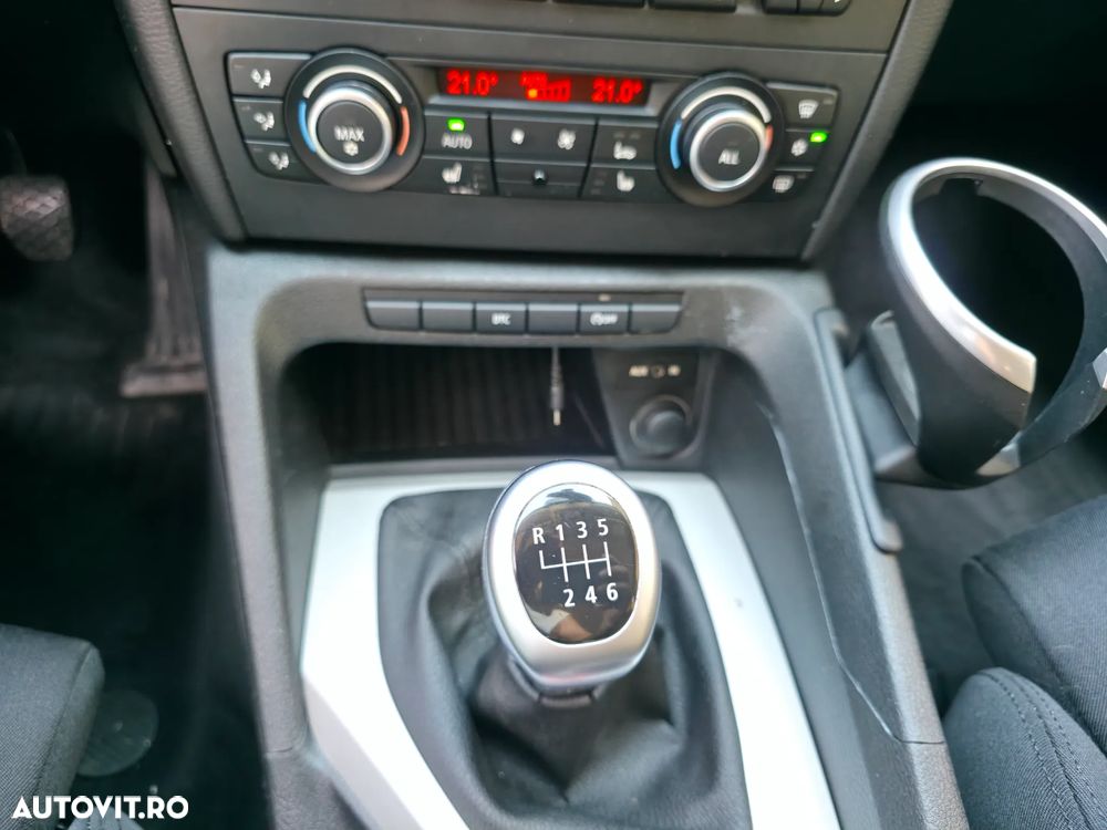 BMW X1 sDrive18d - 18