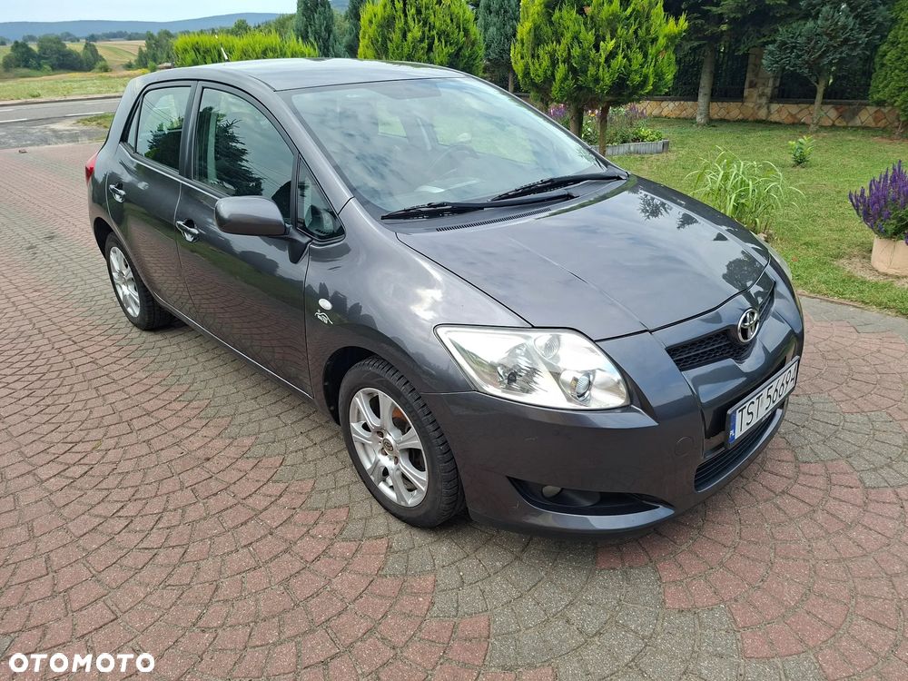 Toyota Auris 1.4 D-4D Terra - 3