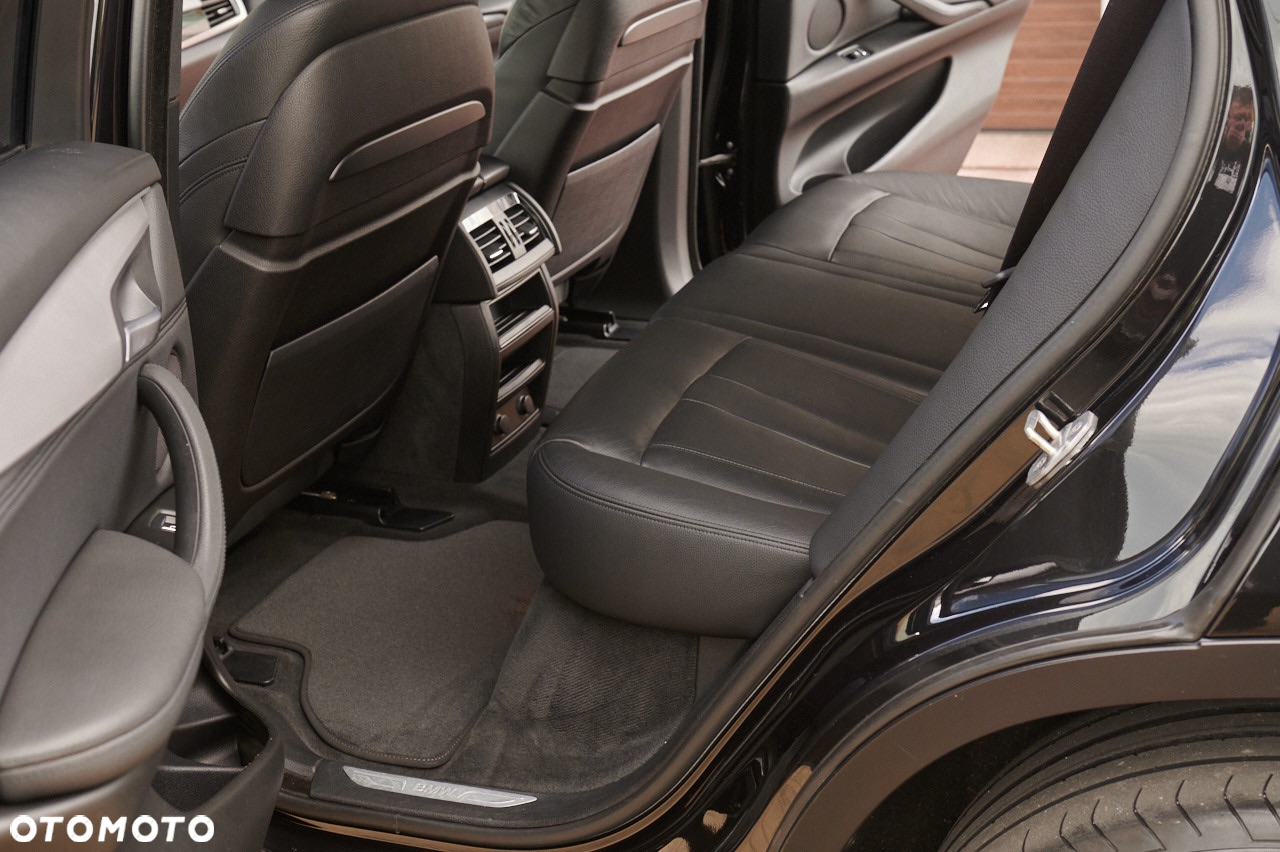 BMW X5 xDrive30d - 23