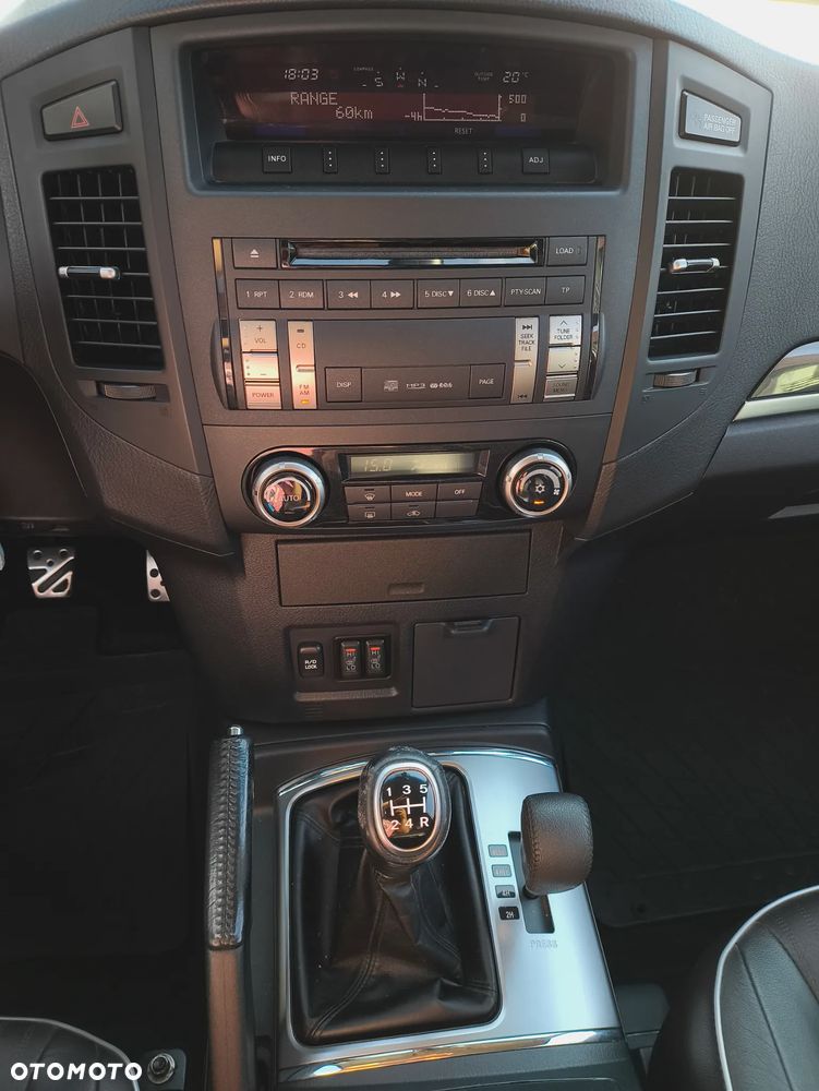 Mitsubishi Pajero 3.2 DI-D Intense - 25