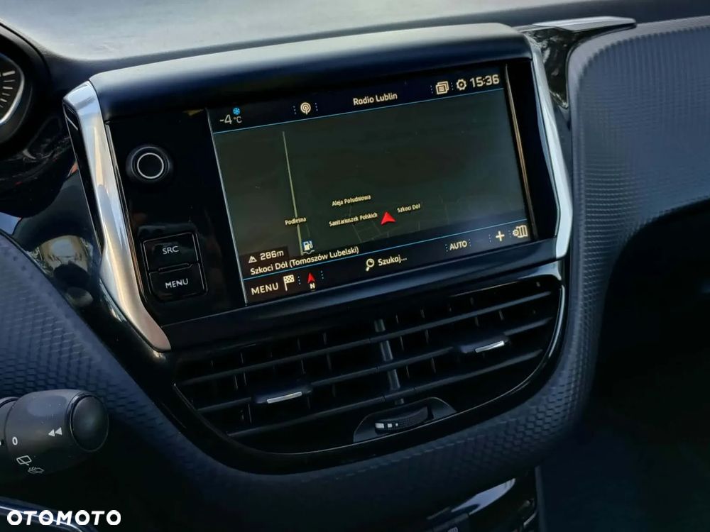 Peugeot 2008 1.5 BlueHDi Allure - 23