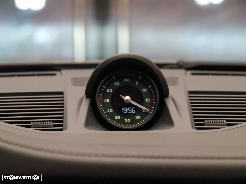 Porsche 911 (992) - 38