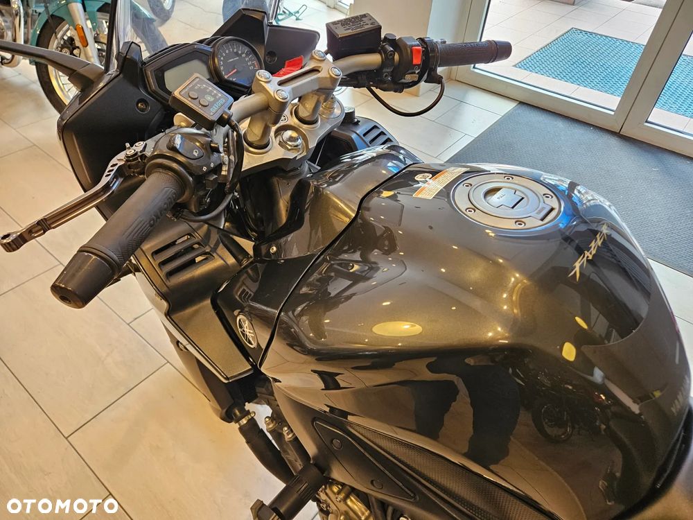 Yamaha FZ - 9