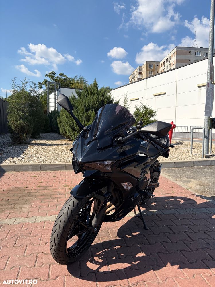 Kawasaki Ninja 500 - 4