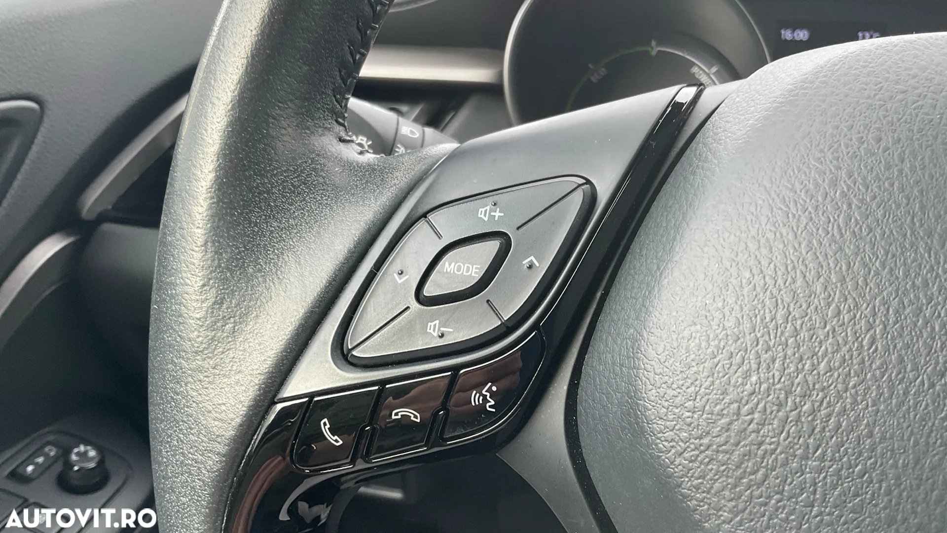 Toyota C-HR - 36