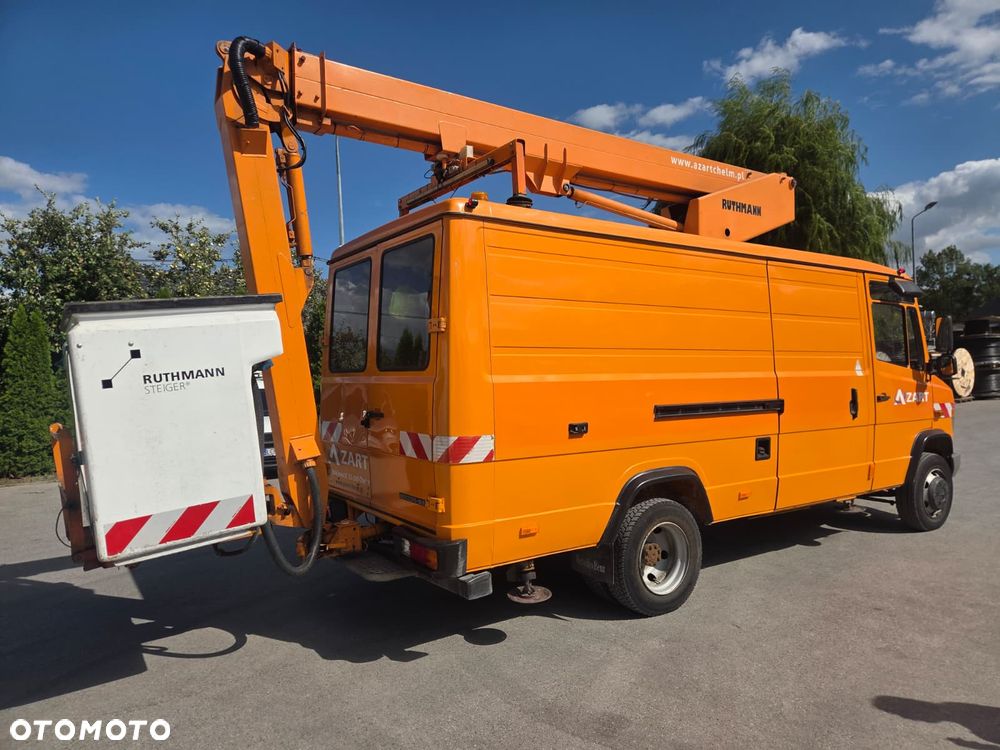 Mercedes-Benz VARIO 812D - 5