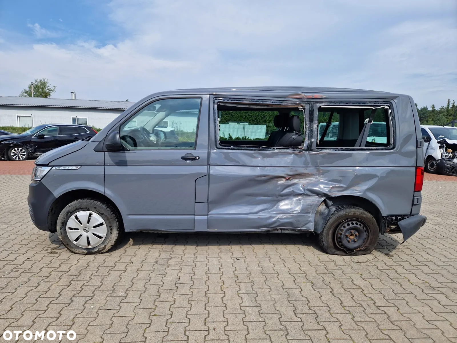 Volkswagen Caravelle - 4