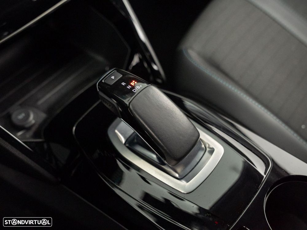 Peugeot e-2008 50 kWh Allure Pack - 26