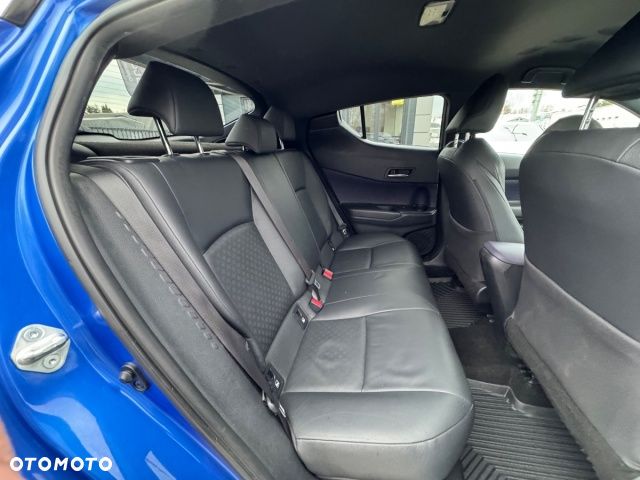 Toyota C-HR 1.8 Hybrid Neon Lime powered by JBL - 26