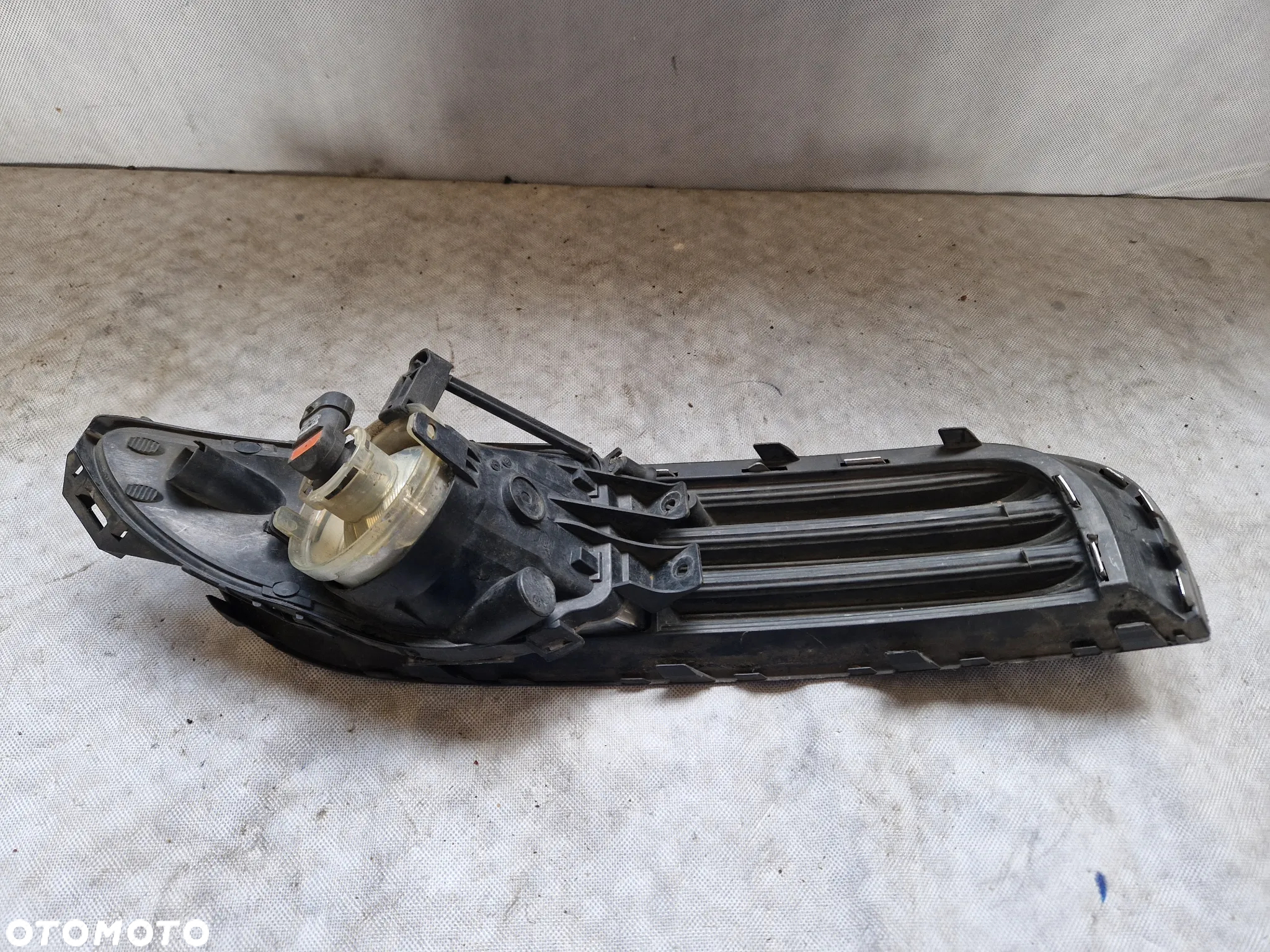 Opel Insignia A Kratka Zderzaka Prawa Halogen Prawy - 4