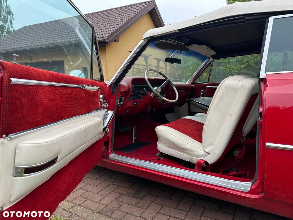 Cadillac Deville - 18