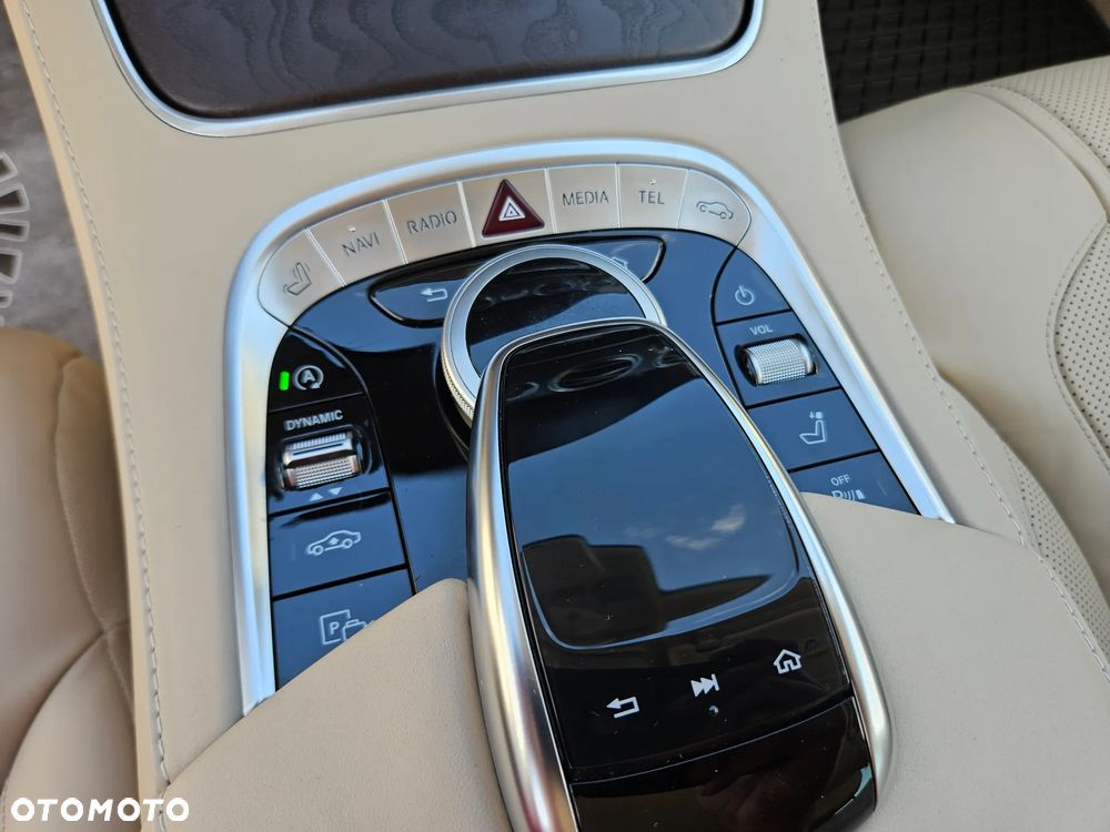 Mercedes-Benz Klasa S 560 4-Matic L 9G-TRONIC - 31