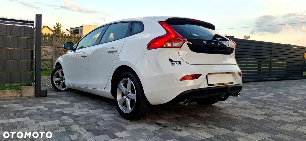 Volvo V40 D4 Kinetic - 6