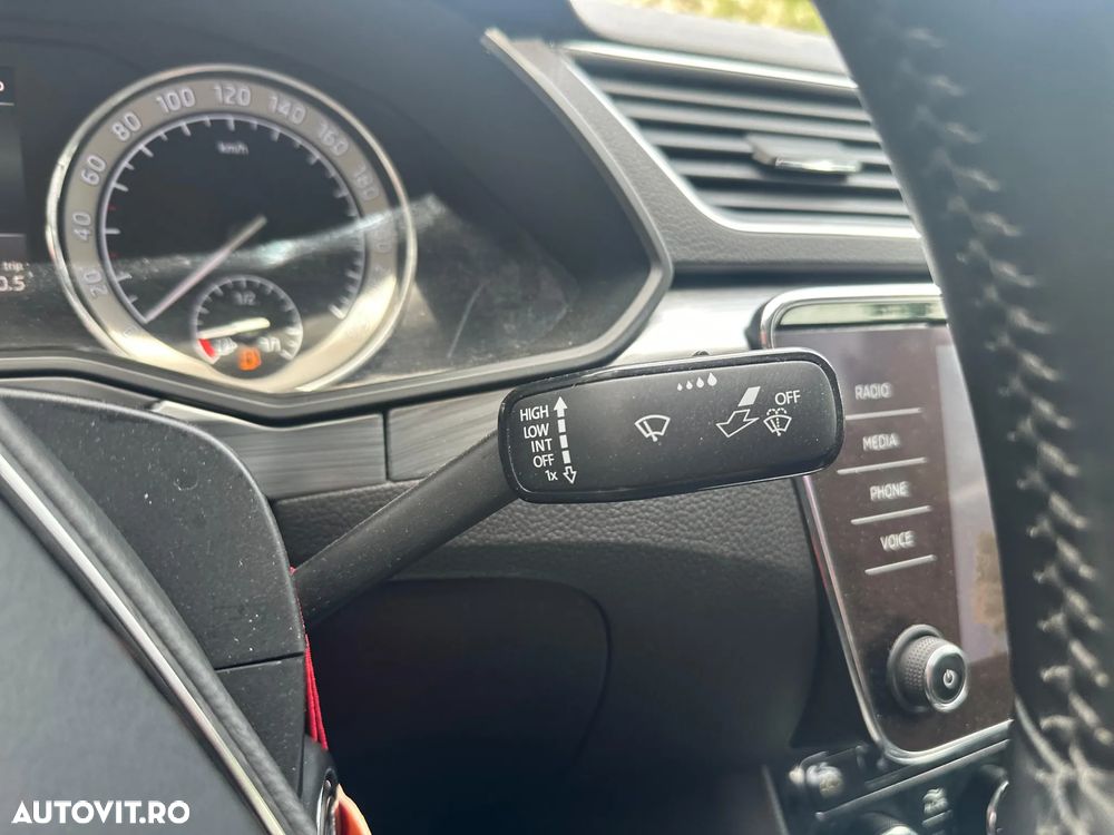 Skoda Superb 2.0 TDI DSG Ambition - 23