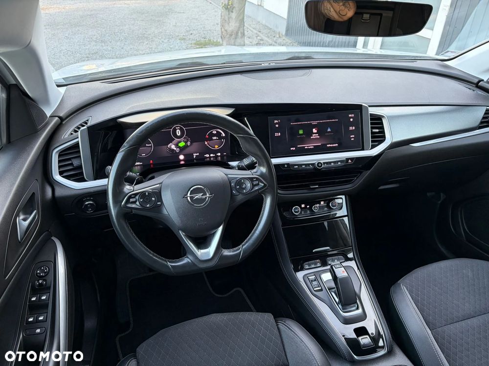 Opel Grandland 1.6 DI Automatik Business Elegance - 22