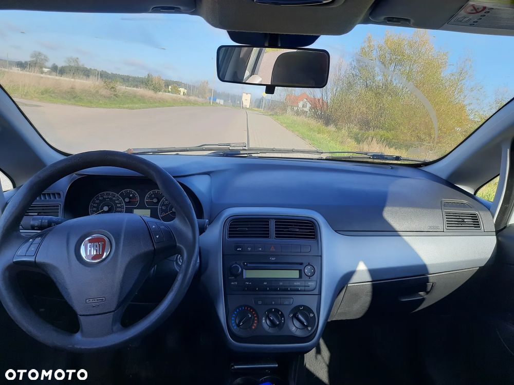 Fiat Grande Punto - 6