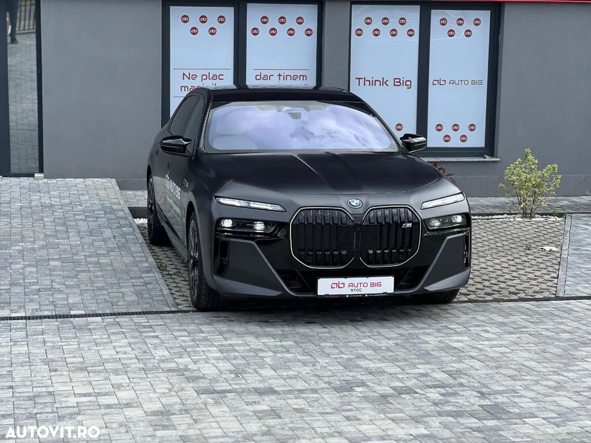 BMW M7 M760e xDrive - 1