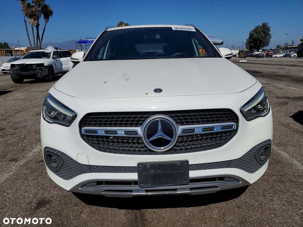 Mercedes-Benz GLA 250 4Matic 8G-DCT Edition 2021 - 6