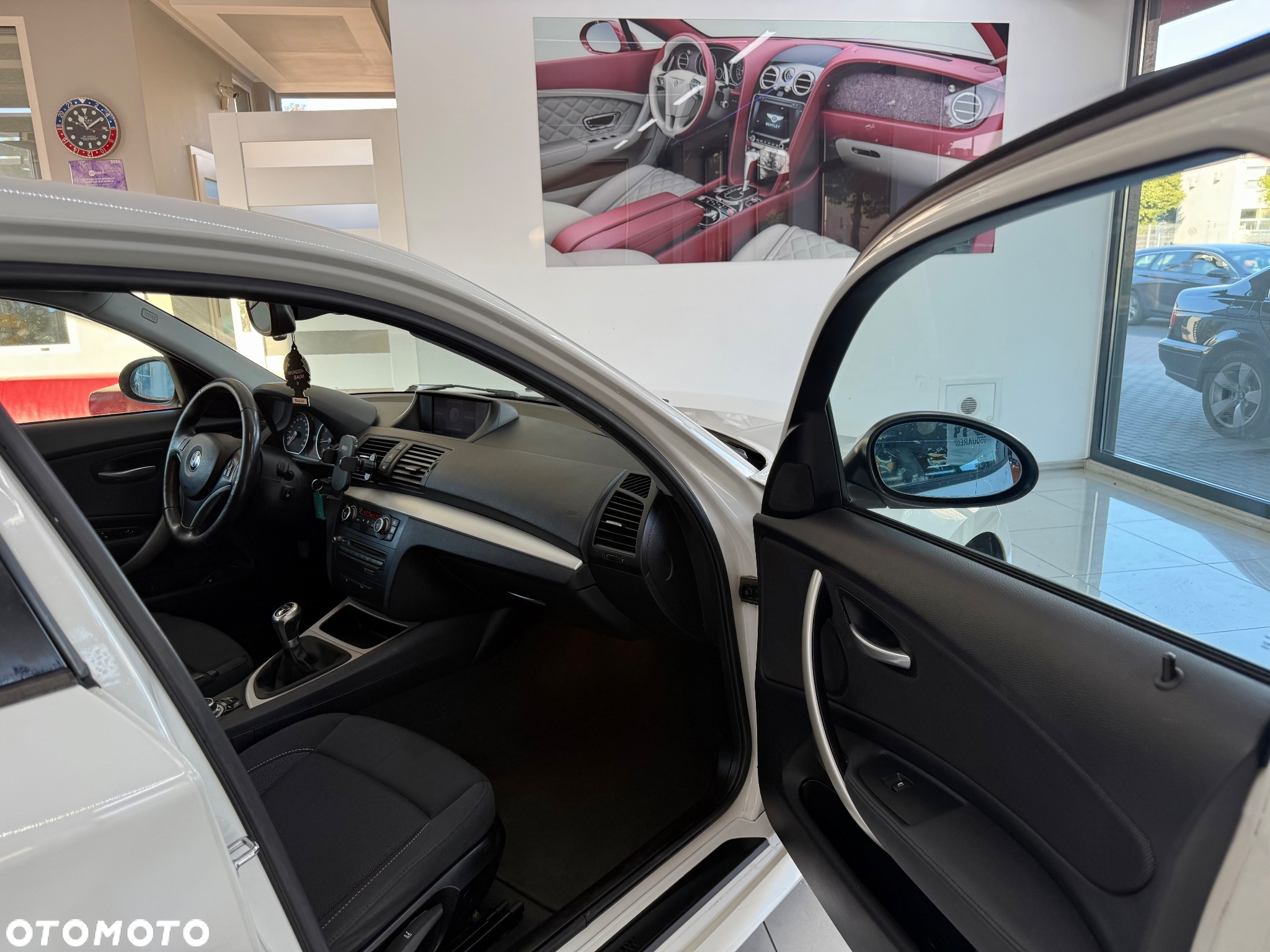 BMW Seria 1 116i - 30