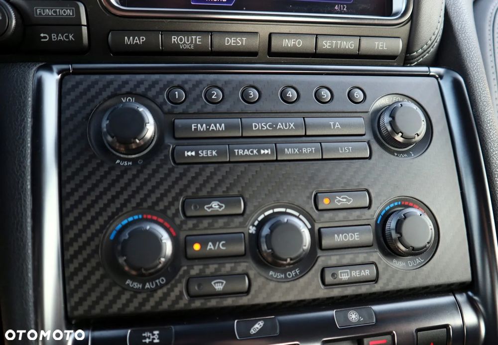 Nissan GT-R Black Edition - 16