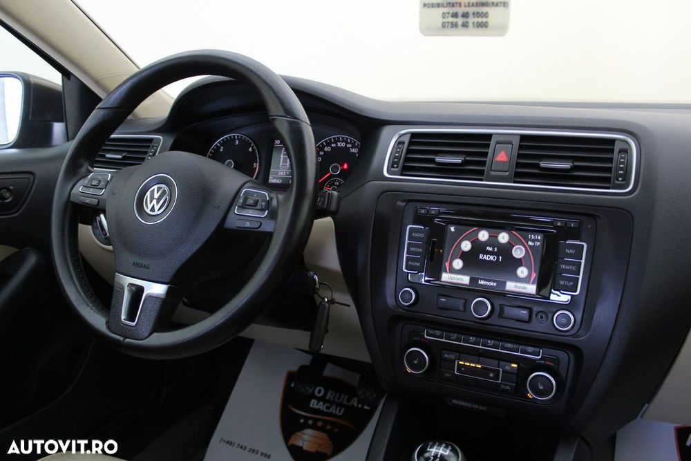 Volkswagen Jetta - 14