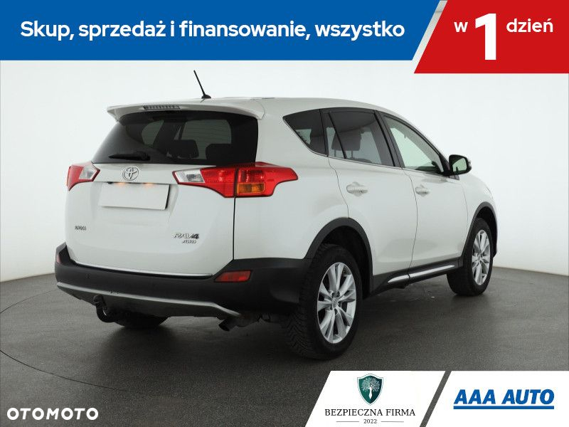 Toyota RAV4 - 6